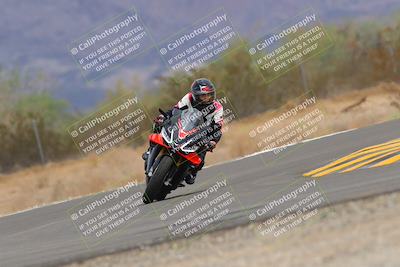 media/Sep-10-2022-SoCal Trackdays (Sat) [[a5bf35bb4a]]/Turn 6 (1140am)/